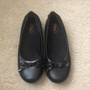 Black SafeTStep bow flat